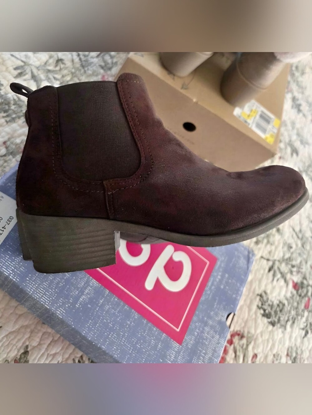 POP Emmy Women's Chocolate Suede Chelsea Ankle Boots Size 8M - Picture 3 of 7